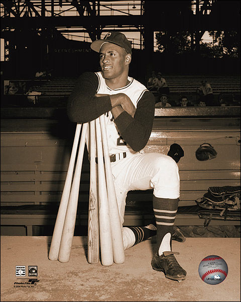 Roberto Clemente Pittsburgh Pirates Baseball Photo Print For Sale