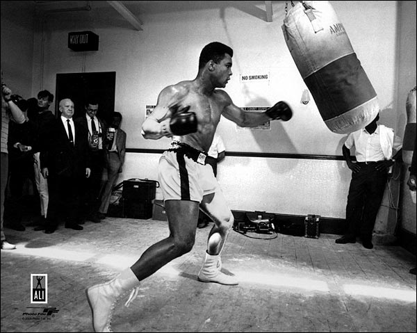 Heavyweight Champion Boxer Muhammad Ali Photo Print for Sale