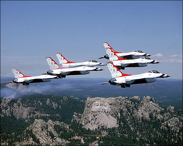 USAF Thunderbirds over Mount Rushmore Photo Print for Sale