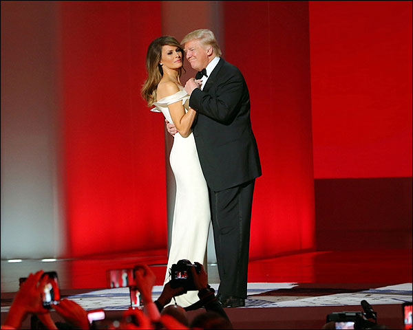 DONALD AND MELANIA TRUMP DANCE AT LIBERTY BALL 8x10 GLOSSY PHOTO