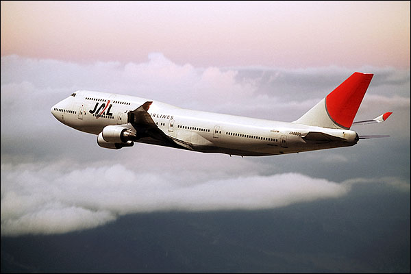 Japan Airlines Boeing 747-400 in Flight Photo Print for Sale