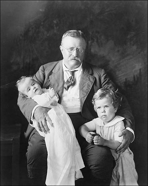 Theodore Roosevelt & Grand Children 1916 Photo Print for Sale