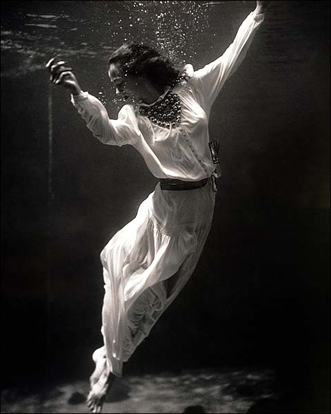 Fashion Model Underwater Toni Frissell 1939 Photo Print for Sale