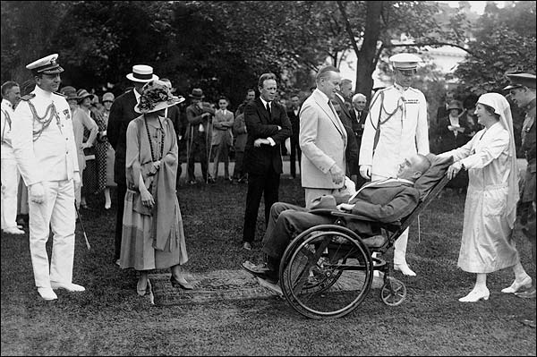 President Coolidge Greets Wounded Soldiers Photo Print for Sale