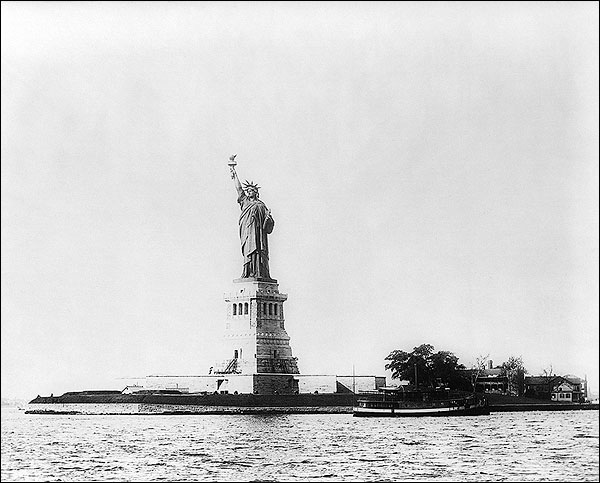 Statue of Liberty, New York City 1920 Photo Print for Sale
