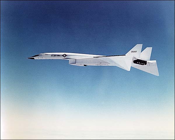 XB-70 / XB-70A Valkyrie Plane in Flight Photo Print for Sale