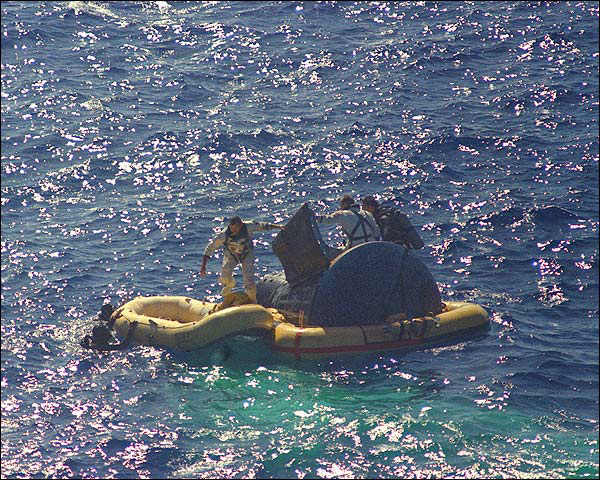 Gemini 5 Crew Recovery Photo Print for Sale