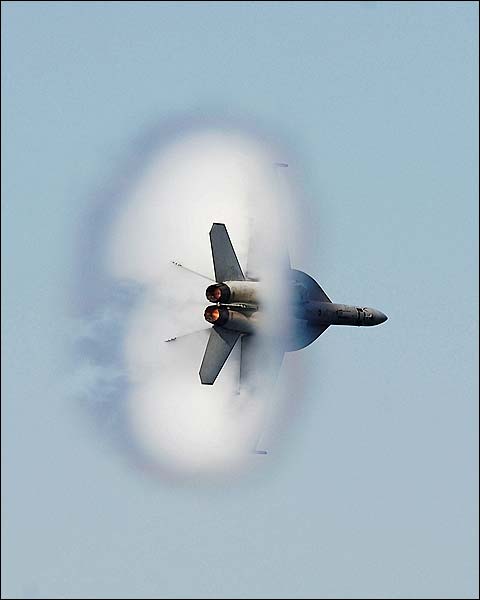 F/A-18F Super Hornet Supersonic Flyby Photo Print for Sale