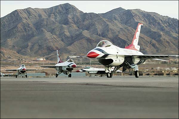 Thunderbirds F-16 Fighting Falcons Taxiing Photo Print for Sale
